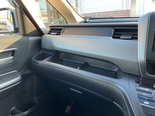 フリード＋ Ｇ　ナビ　ＥＴＣ　バックカメラ　両側スライド片側電動ドア　ドラレコ　オートエアコン　エンジンスターター　スマートキー　エアバッグ　盗難防止装置　フルフラット　ハロゲンヘッドライト　横滑り防止装置（31枚目）