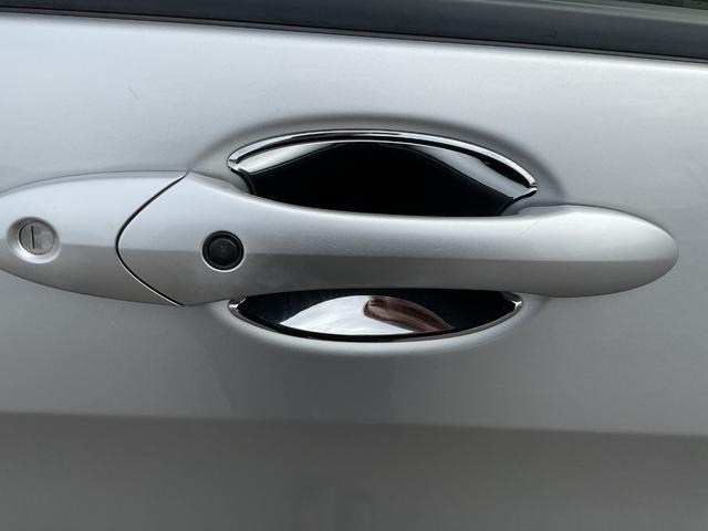 フリードハイブリッド ジャストセレクション ナビ ETC 両側電動スライドドア バックカメラ HIDヘッドライト フォグライト スマートキー 衝突安全ボディ クルコン オートエアコン エアバック キャプテンシート 純正アルミ ABS(10枚目)