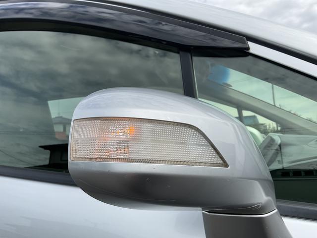 フリードハイブリッド ジャストセレクション ナビ ETC 両側電動スライドドア バックカメラ HIDヘッドライト フォグライト スマートキー 衝突安全ボディ クルコン オートエアコン エアバック キャプテンシート 純正アルミ ABS(11枚目)