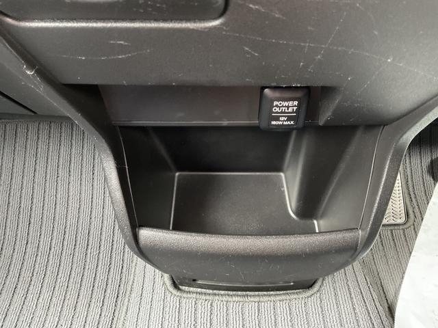 フリードハイブリッド ジャストセレクション ナビ ETC 両側電動スライドドア バックカメラ HIDヘッドライト フォグライト スマートキー 衝突安全ボディ クルコン オートエアコン エアバック キャプテンシート 純正アルミ ABS(28枚目)