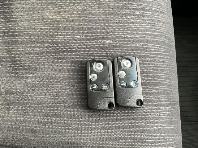 フリードハイブリッド ジャストセレクション ナビ ETC 両側電動スライドドア バックカメラ HIDヘッドライト フォグライト スマートキー 衝突安全ボディ クルコン オートエアコン エアバック キャプテンシート 純正アルミ ABS(37枚目)