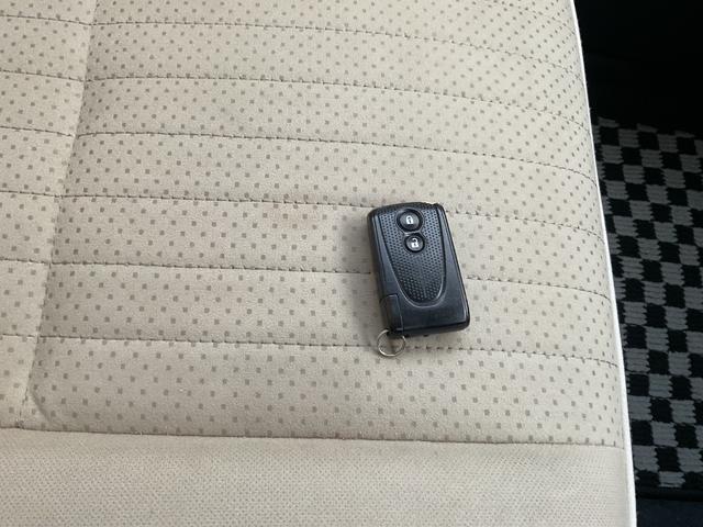 ミラココア ココアプラスＸ　ナビ　ＥＴＣ　オートエアコン　ハロゲンヘッドライト　フォグライト　衝突安全ボディ　スマートキー　エアバッグ　フロントベンチシート　ＡＢＳ　電格ミラー　イモビライザー　ルーフレール（32枚目）