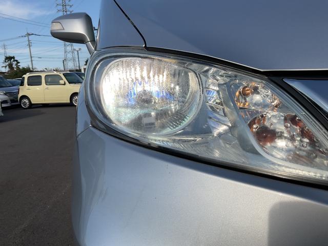 フリード Ｇ　ジャストセレクション　ナビ　ＥＴＣ　バックカメラ　片側電動スライドドア　ＨＩＤヘッドライト　スマートキー　オートエアコン　衝突安全ボディ　横滑り防止機能　パワステ　エアバック　電動ミラー　オートライト（11枚目）