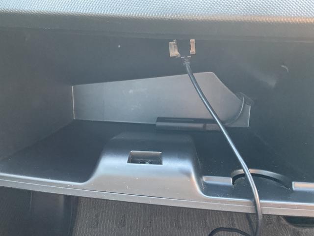 フリード Ｇ　ジャストセレクション　ナビ　ＥＴＣ　バックカメラ　片側電動スライドドア　ＨＩＤヘッドライト　スマートキー　オートエアコン　衝突安全ボディ　横滑り防止機能　パワステ　エアバック　電動ミラー　オートライト（28枚目）