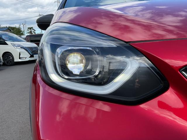 フィット e:HEVクロスター ナビ ETC2.0 バックカメラ 前後ドラレコ LEDヘッドライト&フォグ 車線維持支援システム サイド&カーテンエアバック クルコン 衝突安全ボディ オートエアコン 障害物センサー オートハイビーム(12枚目)