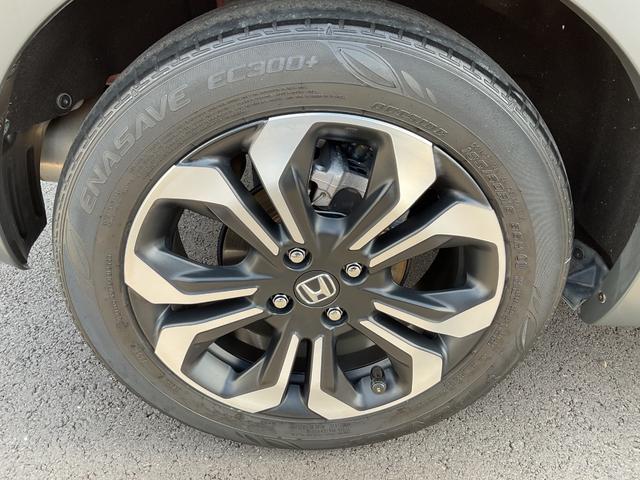 フィット e:HEVクロスター ナビ ETC2.0 バックカメラ 前後ドラレコ LEDヘッドライト&フォグ 車線維持支援システム サイド&カーテンエアバック クルコン 衝突安全ボディ オートエアコン 障害物センサー オートハイビーム(16枚目)