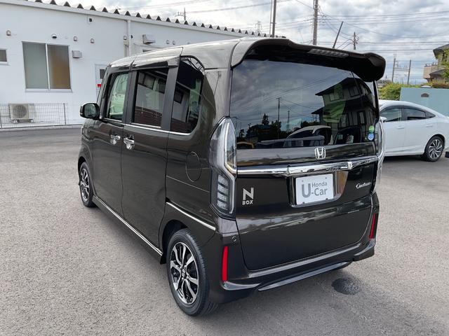 N-BOXカスタム G・Lホンダセンシング ナビ ETC 前後ドラレコ Bカメラ LEDヘッドライト&フォグランプ 片側電動スライドドア サイド&カーテンエアバック 車線逸脱警報装置 クルコン シートヒーター オートライト オートハイビーム(4枚目)