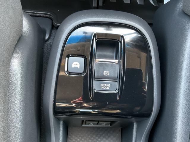ステップワゴンスパーダ e:HEVスパーダ G ホンダセンシング ナビ ETC2.0 ドラレコ バックカメラ LEDヘッドライト&フォグランプ 両側電動スライドドア オートライト わくわくゲート クルコン 追突軽減ブレーキ 路外逸脱抑制機能 車線維持支援システム(30枚目)