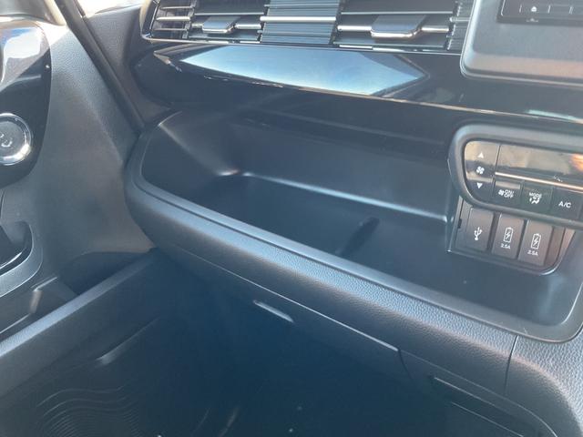 Ｎ－ＢＯＸカスタム Ｌ　ナビ　前後ドラレコ　Ｂカメラ　ＬＥＤヘッド　サイド＆カーテンエアバック　クルコン　シートヒーター　衝突安全ボディ　車線逸脱警報装置　スマートキー　オートハイビーム　障害物センサー　片側電動スライドドア（34枚目）