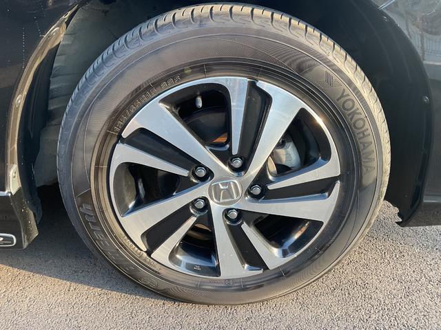 フリード Ｇ・ホンダセンシング　ナビ　ＥＴＣ　バックカメラ　両側電動スライドドア　サイド＆カーテンエアバック　追突被害軽減ブレーキ　車線逸脱警報システム　追突安全ボディ　リア席モニター　スマートキー　　クルコン　ＬＥＤヘッドライト（17枚目）