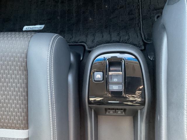 ステップワゴンスパーダ ｅ：ＨＥＶスパーダ　Ｇ・ＥＸ　ホンダセンシング　ナビ　ＥＴＣ２．０　バックカメラ　前後ドラレコ　ＬＥＤヘッドライト＆フォグランプ　両側電動スライドドア　サイド＆カーテンエアバック　クルコン　衝突被害軽減ブレーキ　リア席モニター　レーンキープアシスト（34枚目）