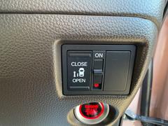 ���饤�ɥɥ�����¦��ư�ˤʤ�ޤ������Ĥ����ϱ�ž�ʤ������ޤ��� 6