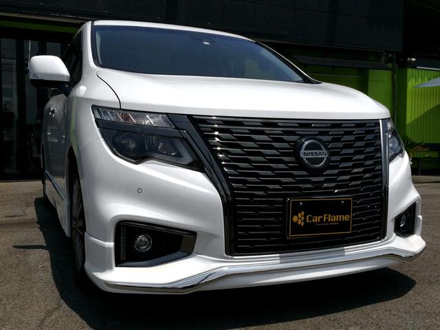 エルグランド ３５０ハイウェイスタープレミアムアーバンクロム　／４ＷＤ／Ｗサンルーフ／温冷庫コンソール／純正ツインモニター／全周囲カメラ／黒革メモリＰシート／シートヒーター／電動ゲート／両電動ドア／プリクラッシュ／前後ドラレコ／１オナ／記録簿／禁煙／全国１年保証（10枚目）
