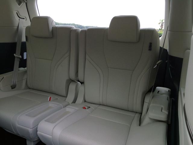 ＬＭ ＬＭ５００ｈ　バージョンＬ　／マークレビンソン／ツインモニター／全周囲カメラ／ユニバーサルステップ／本革マッサージシート／シートエアコン／マルチオペレーションパネル／ムーンルーフ／インナーミラー／３列６人／全国１年保証（14枚目）