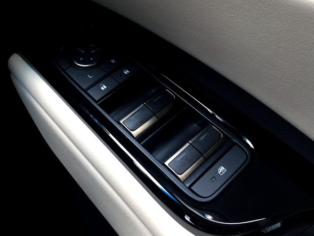 ＬＭ ＬＭ５００ｈ　バージョンＬ　／マークレビンソン／ツインモニター／全周囲カメラ／ユニバーサルステップ／本革マッサージシート／シートエアコン／マルチオペレーションパネル／ムーンルーフ／インナーミラー／３列６人／全国１年保証（39枚目）