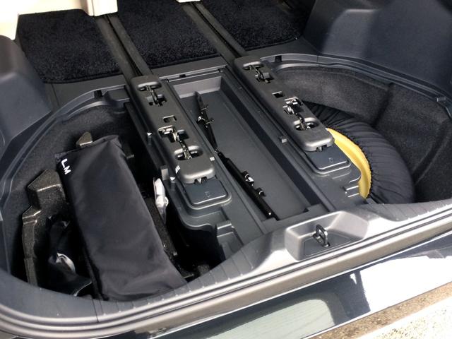 ＬＭ ＬＭ５００ｈ　バージョンＬ　／マークレビンソン／ツインモニター／全周囲カメラ／ユニバーサルステップ／本革マッサージシート／シートエアコン／マルチオペレーションパネル／ムーンルーフ／インナーミラー／３列６人／全国１年保証（68枚目）