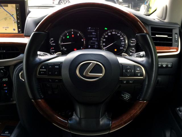 ＬＸ ＬＸ５７０　／モデリスタエアロ／純正ナビ／リアエンターテイメント後席モニター／全周囲カメラ／マークレビンソン／クールボックス／サンルーフ／本革／電動ゲート／ハイトコントロール／１オナ／記録簿／禁煙／全国１年保証（29枚目）
