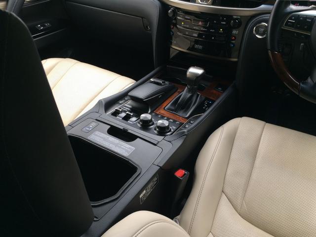 ＬＸ ＬＸ５７０　／モデリスタエアロ／純正ナビ／リアエンターテイメント後席モニター／全周囲カメラ／マークレビンソン／クールボックス／サンルーフ／本革／電動ゲート／ハイトコントロール／１オナ／記録簿／禁煙／全国１年保証（46枚目）