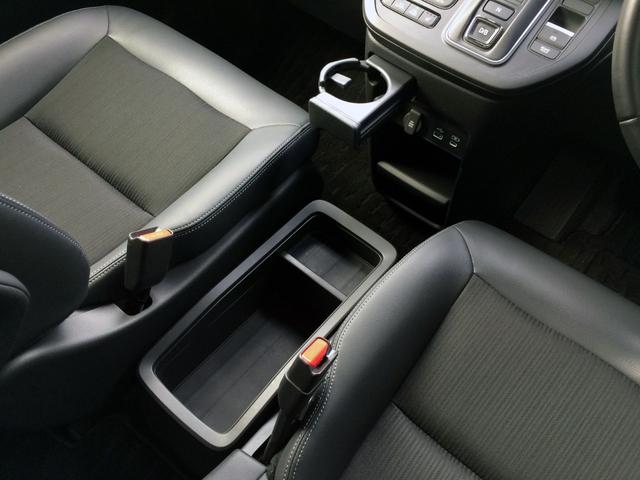 ステップワゴン e:HEVスパーダ /純正11.4インチナビ/純正フリップダウンモニター/バックカメラ/前後ドラレコ/ハーフレザーオットマンシート/シートヒーター/両電動ドア/電動リアゲート/USBポート/禁煙車/全国1年保証(38枚目)