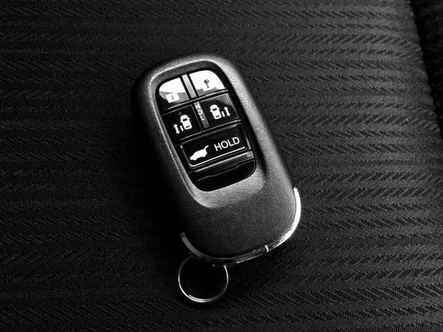 ステップワゴン e:HEVスパーダ /純正11.4インチナビ/純正フリップダウンモニター/バックカメラ/前後ドラレコ/ハーフレザーオットマンシート/シートヒーター/両電動ドア/電動リアゲート/USBポート/禁煙車/全国1年保証(40枚目)