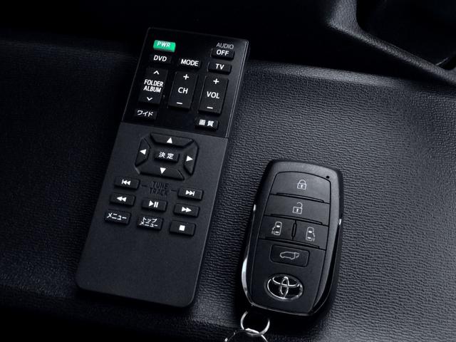 ノア ハイブリッドS-Z /モデリスタ・フルエアロ/ハーフレザーオットマンシート/シートヒーター/デジタルインナーミラー/純正10.5インチナビ/フリップダウンモニター/Bカメラ/両電動ドア/電動リアゲート/禁煙/全国3年保証(47枚目)