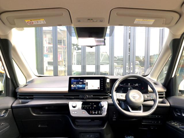 セレナ ｅ－パワー　ハイウェイスターＶ　／メーカー純正ナビ／フリップダウンモニター／全周囲カメラ／デジタルインナーミラー／プロパイロット／ＳＯＳコール／エマージェンシーブレーキ／純正ＦＲドラレコ／両電動ドア／禁煙車／全国１年保証（29枚目）