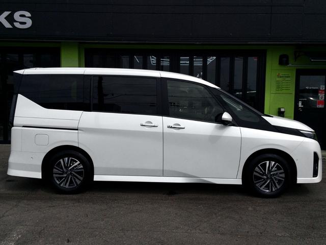 セレナ e-パワー ハイウェイスターV /メーカー純正ナビ/フリップダウンモニター/全周囲カメラ/デジタルインナーミラー/プロパイロット/SOSコール/エマージェンシーブレーキ/純正FRドラレコ/両電動ドア/禁煙車/全国1年保証(26枚目)