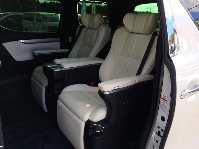 ヴェルファイア 3.5エグゼクティブラウンジZ /4WD/TRDフルエアロ&4本マフラー/Wサンルーフ/インナーミラー/3眼シーケンシャル/JBLツインモニター/全周囲カメラ/白革/シートエアコン/埼玉1オナ/記録簿/禁煙車/全国1年保証(9枚目)