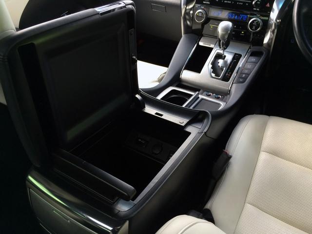 ヴェルファイア 3.5エグゼクティブラウンジZ /4WD/TRDフルエアロ&4本マフラー/Wサンルーフ/インナーミラー/3眼シーケンシャル/JBLツインモニター/全周囲カメラ/白革/シートエアコン/埼玉1オナ/記録簿/禁煙車/全国1年保証(52枚目)