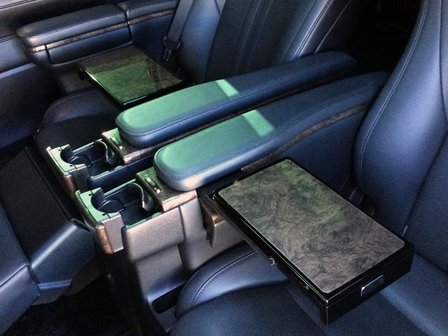 アルファード 3.5エグゼクティブラウンジ /4WD/モデリスタ・フルエアロ/Wサンルーフ/3眼シーケンシャル/デジタルインナーミラー/JBLツインモニター/全周囲カメラ/黒革/シートエアコン/両電動ドア/電動ゲート/ドラレコ/禁煙車/1年保証(15枚目)