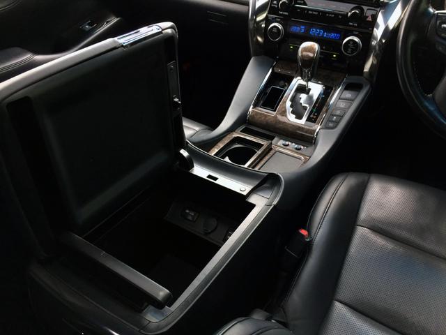 アルファード 3.5エグゼクティブラウンジ /4WD/モデリスタ・フルエアロ/Wサンルーフ/3眼シーケンシャル/デジタルインナーミラー/JBLツインモニター/全周囲カメラ/黒革/シートエアコン/両電動ドア/電動ゲート/ドラレコ/禁煙車/1年保証(50枚目)