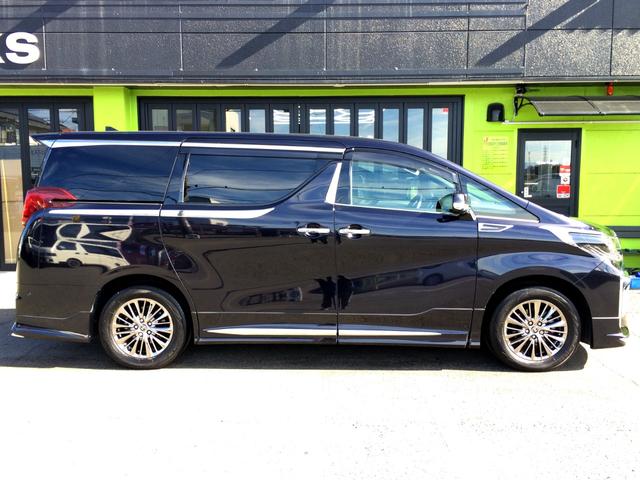 アルファードハイブリッド エグゼクティブラウンジS /モデリスタ・フルエアロ/シグネチャーイルミ/メッキパーツ/Wサンルーフ/JBLツインモニター/全周囲カメラ/インナーミラー/黒革/シートエアコン/3眼シーケンシャル/関東1オナ/記録簿/全国1年保証(27枚目)