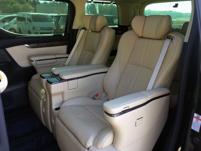 アルファードハイブリッド エグゼクティブラウンジ　／Ｗサンルーフ／ＪＢＬツインモニター／全周囲カメラ／パーキングアシスト／前後ドラレコ／本革エグゼクティブメモリパワーシート／シートエアコン／デジタルインナーミラー／東京１オナ／記録簿／禁煙／１年保証（8枚目）