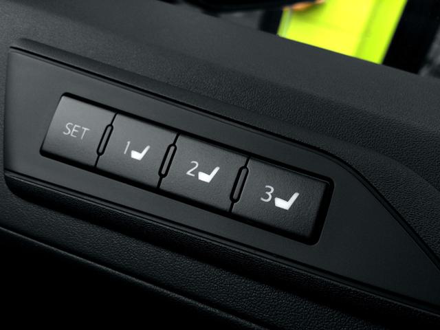 アルファードハイブリッド エグゼクティブラウンジ　／Ｗサンルーフ／ＪＢＬツインモニター／全周囲カメラ／パーキングアシスト／前後ドラレコ／本革エグゼクティブメモリパワーシート／シートエアコン／デジタルインナーミラー／東京１オナ／記録簿／禁煙／１年保証（16枚目）