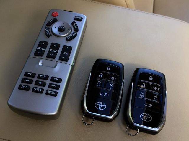 アルファードハイブリッド エグゼクティブラウンジ　／Ｗサンルーフ／ＪＢＬツインモニター／全周囲カメラ／パーキングアシスト／前後ドラレコ／本革エグゼクティブメモリパワーシート／シートエアコン／デジタルインナーミラー／東京１オナ／記録簿／禁煙／１年保証（53枚目）