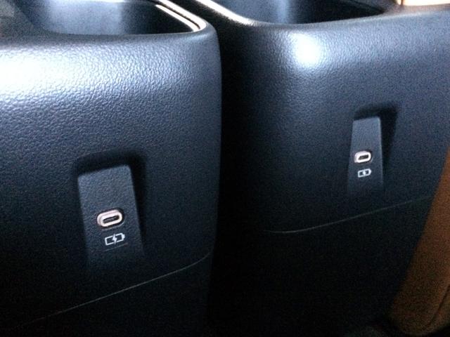 ヴェルファイアハイブリッド エグゼクティブラウンジ　／４ＷＤ／モデリスタエアロ＆グリル／イルミルーフスポイラー／シグネチャーイルミ／ユニバーサルステップ／左右ムーンルーフ／ツインモニター／全周囲カメラ／茶革／ドラレコ／関東１オナ／記録簿／禁煙／保証継承（22枚目）