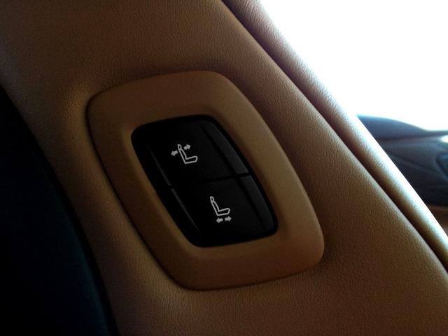 ヴェルファイアハイブリッド エグゼクティブラウンジ　／４ＷＤ／モデリスタエアロ＆グリル／イルミルーフスポイラー／シグネチャーイルミ／ユニバーサルステップ／左右ムーンルーフ／ツインモニター／全周囲カメラ／茶革／ドラレコ／関東１オナ／記録簿／禁煙／保証継承（26枚目）