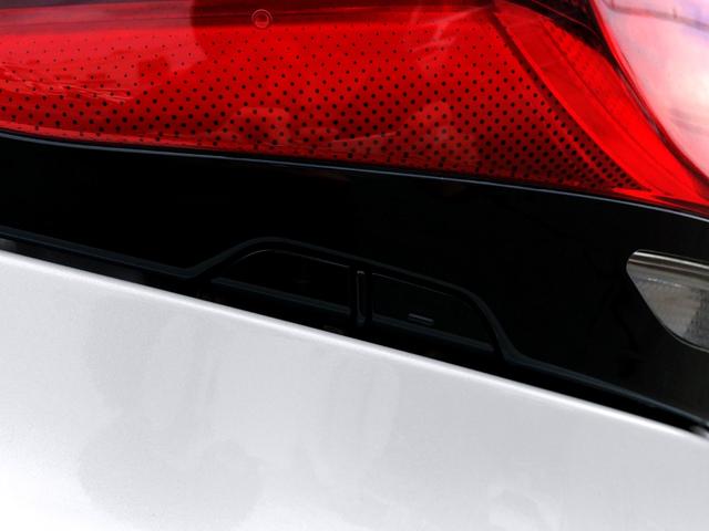 ヴェルファイアハイブリッド エグゼクティブラウンジ　／４ＷＤ／モデリスタエアロ＆グリル／イルミルーフスポイラー／シグネチャーイルミ／ユニバーサルステップ／左右ムーンルーフ／ツインモニター／全周囲カメラ／茶革／ドラレコ／関東１オナ／記録簿／禁煙／保証継承（46枚目）