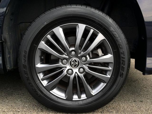 スタイリッシュな純正１６インチアルミＴＯＹＯタイヤ７分山良好！