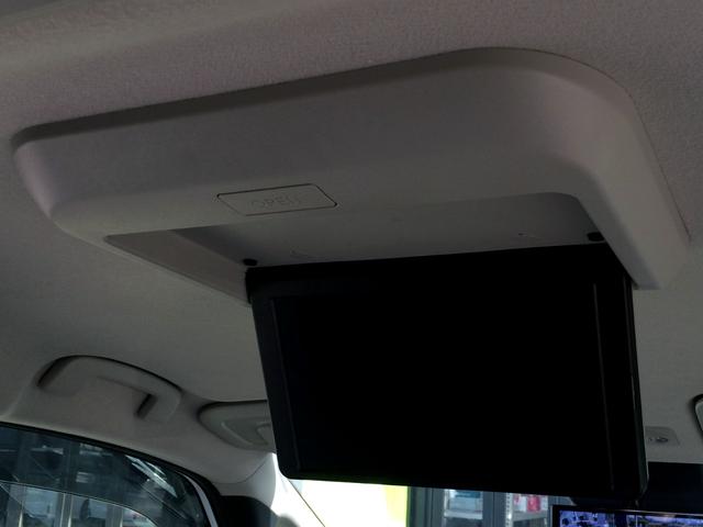 セレナ ｅ－パワー　ハイウェイスターＶ　／ブラックツートンルーフ／メーカー純正ナビ／純正フリップダウンモニター／全周囲カメラ／両電動ドア／防水シート／シートヒーター／プロパイロット／インナーミラー／関東１オナ／記録簿／禁煙車／全国１年保証（4枚目）