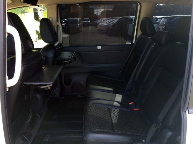 セレナ ｅ－パワー　ハイウェイスターＶ　／ブラックツートンルーフ／メーカー純正ナビ／純正フリップダウンモニター／全周囲カメラ／両電動ドア／防水シート／シートヒーター／プロパイロット／インナーミラー／関東１オナ／記録簿／禁煙車／全国１年保証（7枚目）