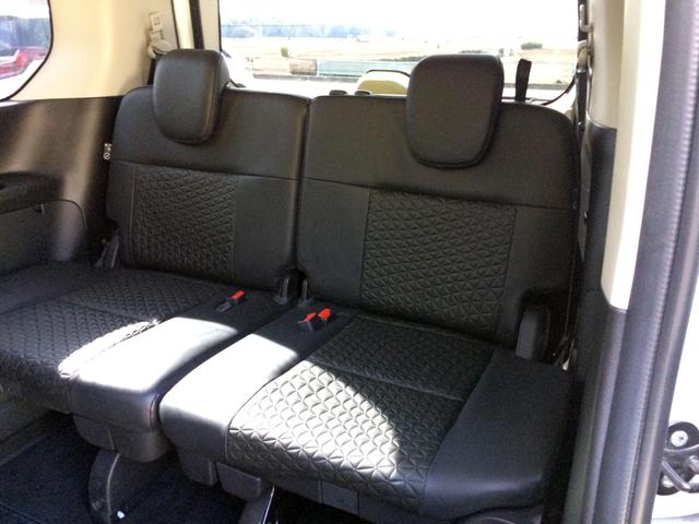 セレナ ｅ－パワー　ハイウェイスターＶ　／ブラックツートンルーフ／メーカー純正ナビ／純正フリップダウンモニター／全周囲カメラ／両電動ドア／防水シート／シートヒーター／プロパイロット／インナーミラー／関東１オナ／記録簿／禁煙車／全国１年保証（13枚目）