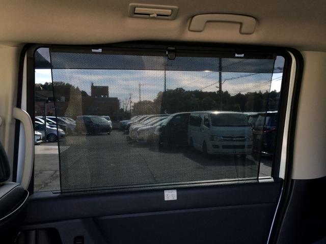 セレナ ｅ－パワー　ハイウェイスターＶ　／ブラックツートンルーフ／メーカー純正ナビ／純正フリップダウンモニター／全周囲カメラ／両電動ドア／防水シート／シートヒーター／プロパイロット／インナーミラー／関東１オナ／記録簿／禁煙車／全国１年保証（14枚目）