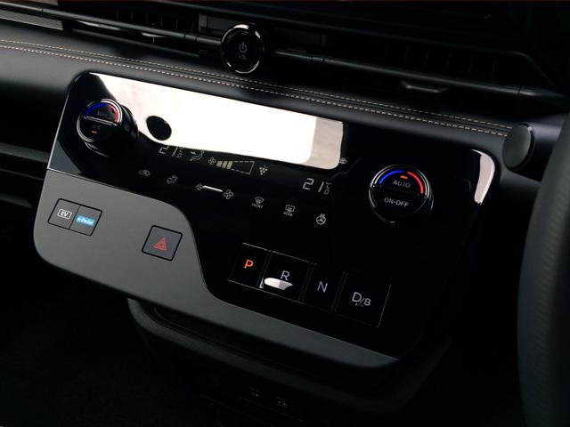 セレナ ｅ－パワー　ハイウェイスターＶ　／ブラックツートンルーフ／メーカー純正ナビ／純正フリップダウンモニター／全周囲カメラ／両電動ドア／防水シート／シートヒーター／プロパイロット／インナーミラー／関東１オナ／記録簿／禁煙車／全国１年保証（35枚目）