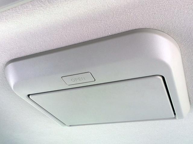 セレナ ｅ－パワー　ハイウェイスターＶ　／ブラックツートンルーフ／メーカー純正ナビ／純正フリップダウンモニター／全周囲カメラ／両電動ドア／防水シート／シートヒーター／プロパイロット／インナーミラー／関東１オナ／記録簿／禁煙車／全国１年保証（36枚目）