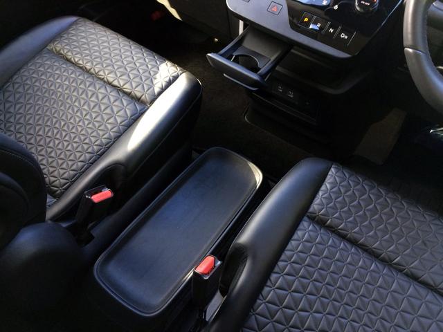 セレナ ｅ－パワー　ハイウェイスターＶ　／ブラックツートンルーフ／メーカー純正ナビ／純正フリップダウンモニター／全周囲カメラ／両電動ドア／防水シート／シートヒーター／プロパイロット／インナーミラー／関東１オナ／記録簿／禁煙車／全国１年保証（43枚目）