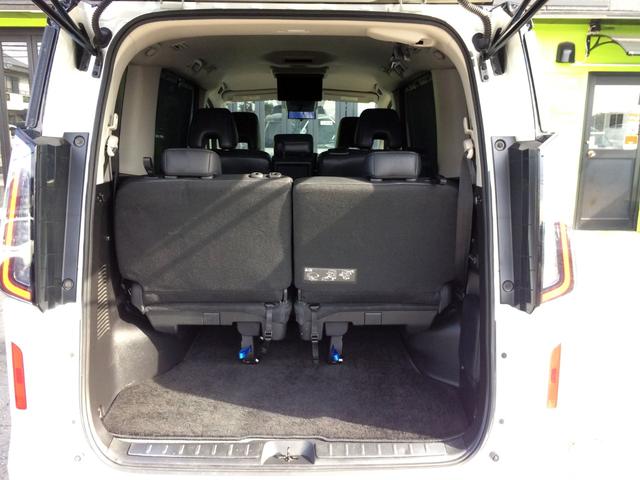 セレナ ｅ－パワー　ハイウェイスターＶ　／ブラックツートンルーフ／メーカー純正ナビ／純正フリップダウンモニター／全周囲カメラ／両電動ドア／防水シート／シートヒーター／プロパイロット／インナーミラー／関東１オナ／記録簿／禁煙車／全国１年保証（48枚目）