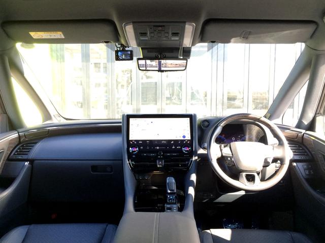 アルファードハイブリッド エグゼクティブラウンジ　／純正オプション１９ＡＷ／左右独立ムーンルーフ／ＪＢＬ１４インチナビＴＶ／フリップダウンモニター／全周囲カメラ／黒革／２列目マッサージチェア＆マルチオペレーションパネル／前後ドラレコ／禁煙／保証継承（31枚目）