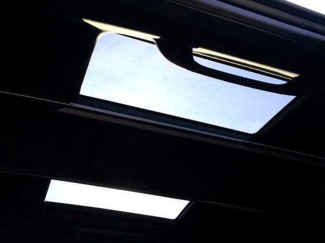 アルファードハイブリッド エグゼクティブラウンジ　／純正オプション１９ＡＷ／左右独立ムーンルーフ／ＪＢＬ１４インチナビＴＶ／フリップダウンモニター／本革／２列目マッサージチェア＆マルチオペレーションパネル／東京１オナ／記録簿／禁煙車／新車保証継承（3枚目）