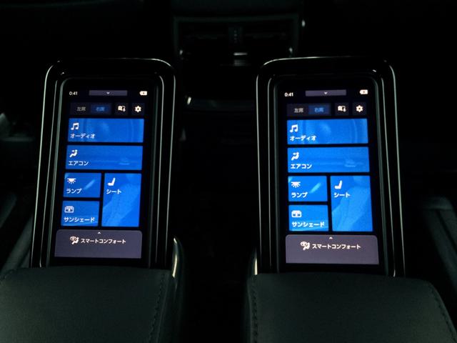 アルファードハイブリッド エグゼクティブラウンジ　／純正オプション１９ＡＷ／左右独立ムーンルーフ／ＪＢＬ１４インチナビＴＶ／フリップダウンモニター／本革／２列目マッサージチェア＆マルチオペレーションパネル／東京１オナ／記録簿／禁煙車／新車保証継承（13枚目）